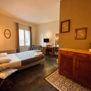 2* Hotel Le Midi Clermont-cournon